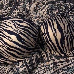 34 d Victoria’s Secret worn only once to try on. Basically new.